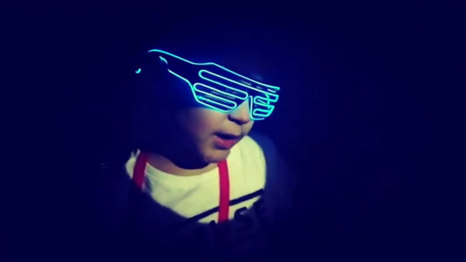 Los hijos de uno de nuestros admin han preparado este videoclip musical casero durante el confinamiento