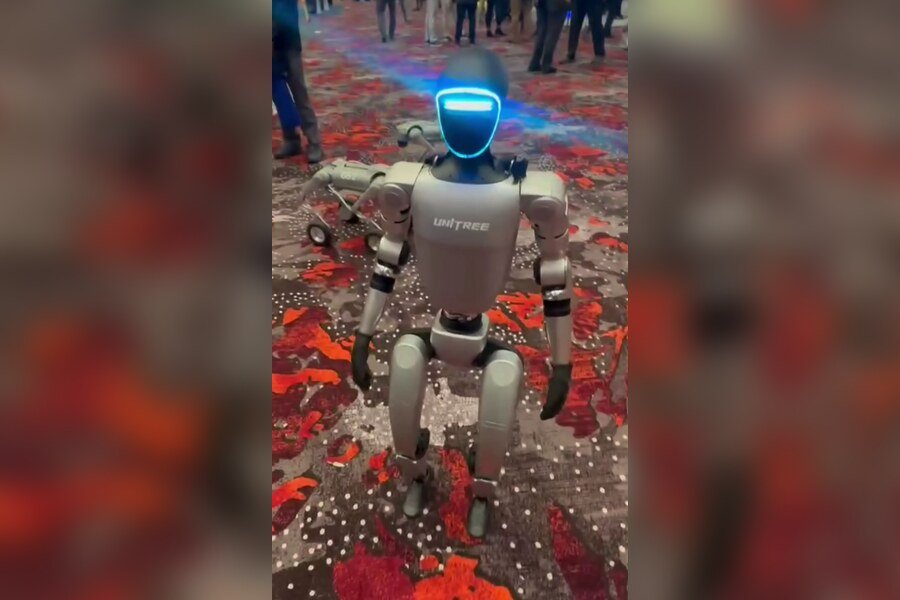 Un robot chino corre más rápido que Usain Bolt y salta 2 metros sin coger carrerilla
